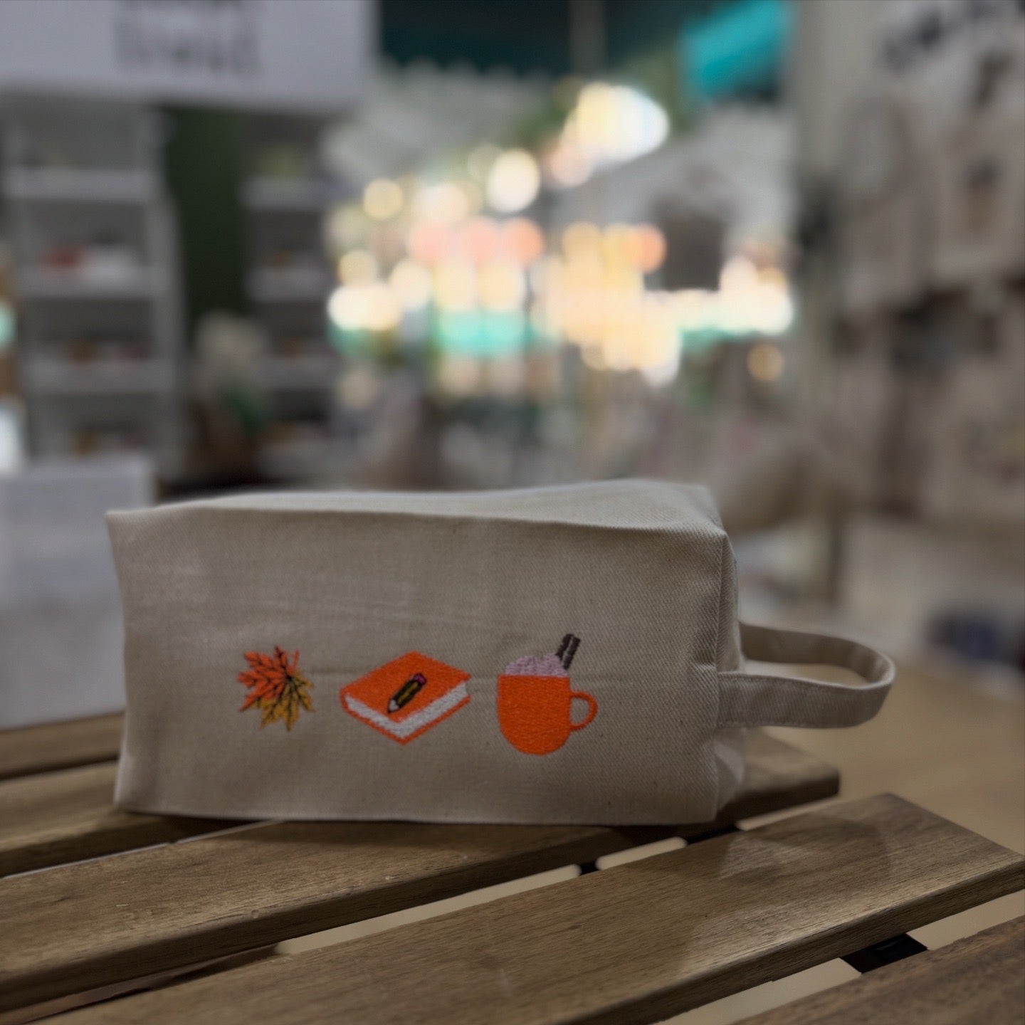 🍂✨ Cozy vibes in one pouch ✨🍂